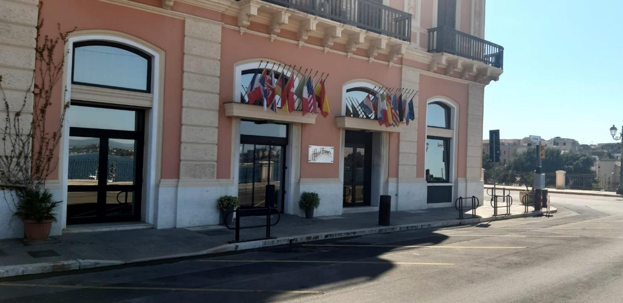 Hotel Europa Taranto Exteriör bild