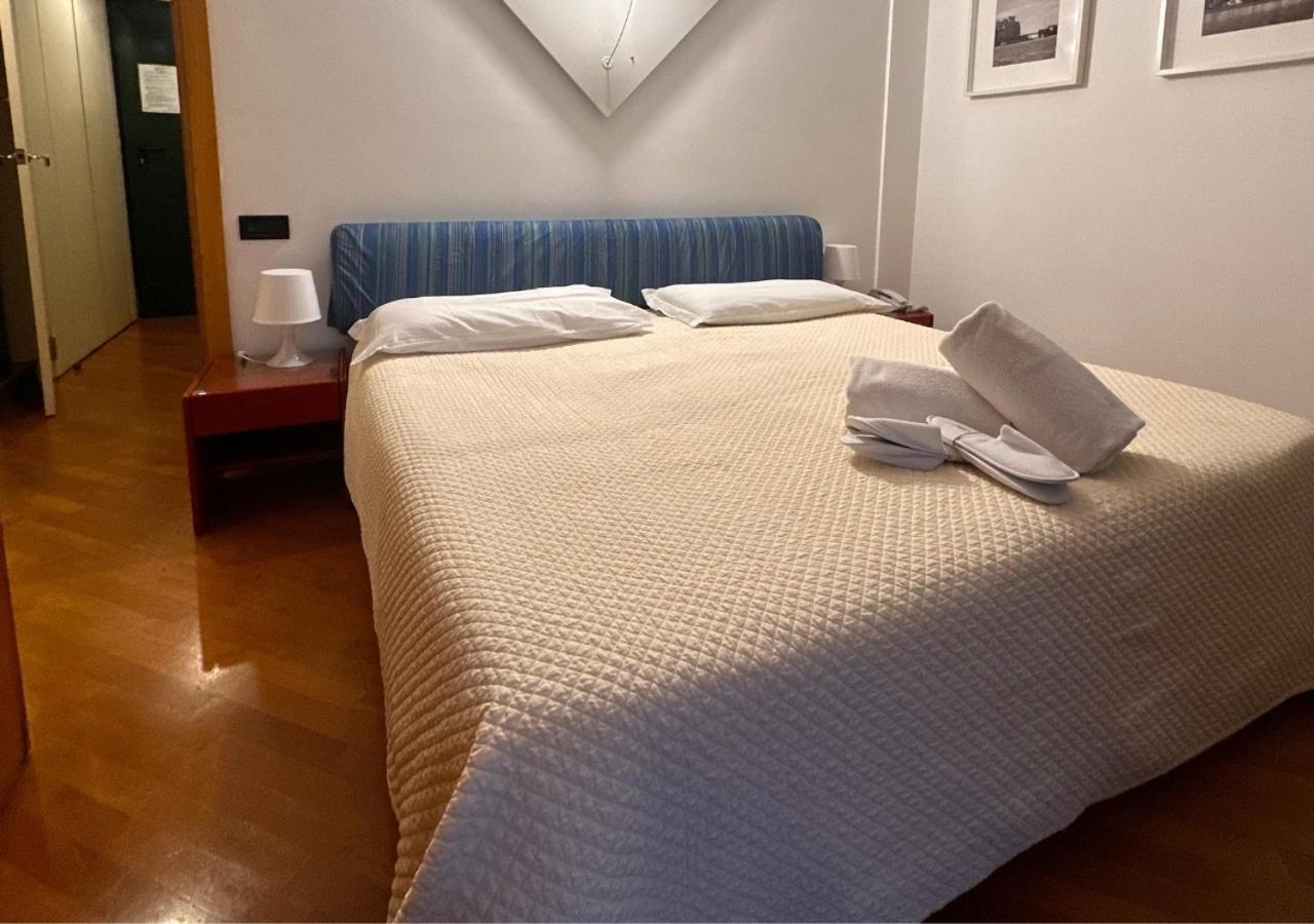 Hotel Europa Taranto Exteriör bild