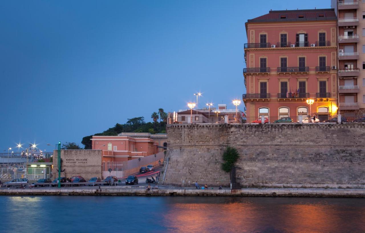 Hotel Europa Taranto Exteriör bild
