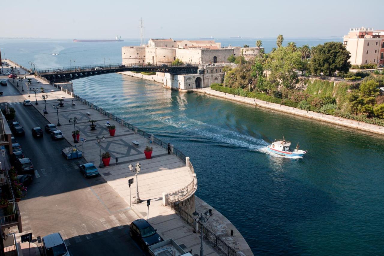 Hotel Europa Taranto Exteriör bild